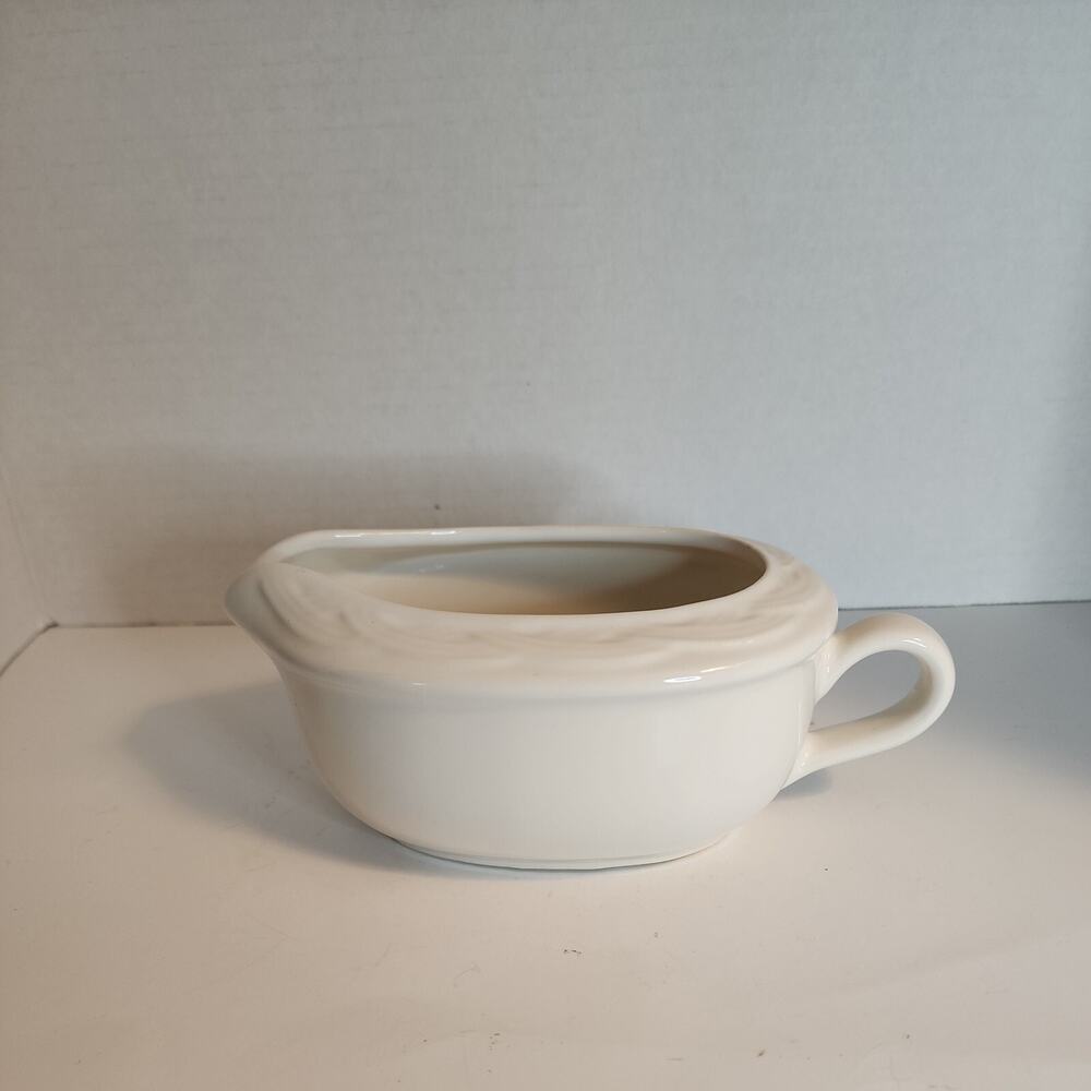 Pfaltzgraff SAUCE GRAVY BOAT Acadia White / Off White Woven Pattern Stoneware